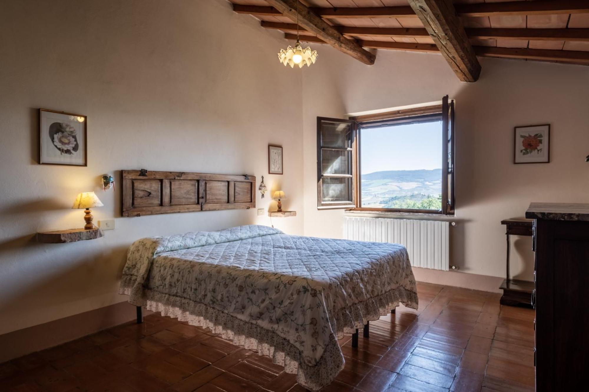 Podere La Montalla Радикофани Екстериор снимка