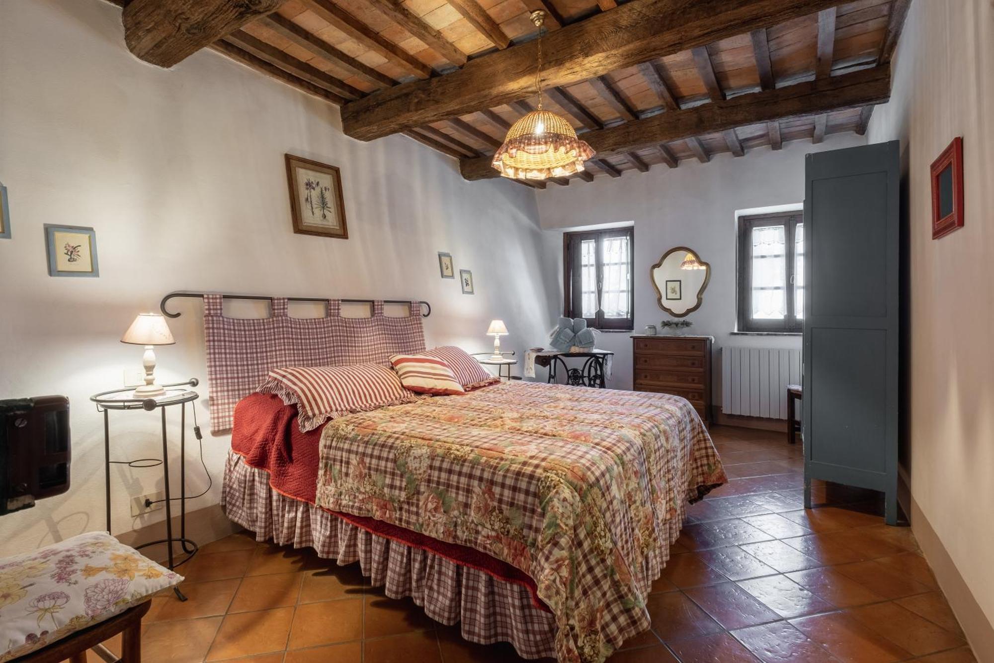 Podere La Montalla Радикофани Екстериор снимка